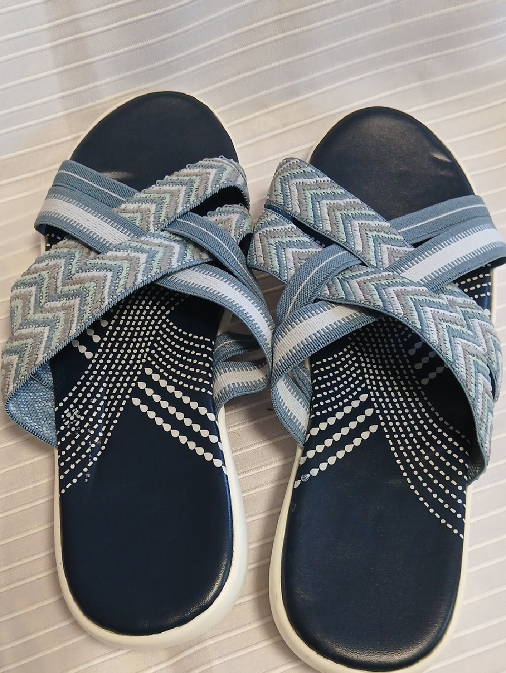 Women's Navy & Light Blue Crisscross Slide Sandals